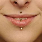 Piercing rtu - Vertical Labret & Medusa
